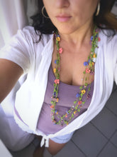 Load image into Gallery viewer, Petite Daisy 57&quot; Lariat Necklace
